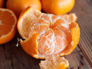 みかんの皮をむいたときに見える白い繊維アルベド